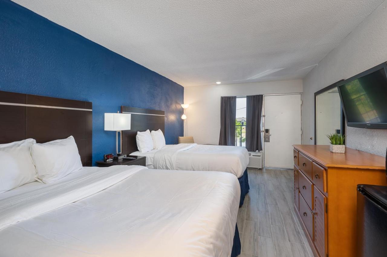 Developer Inn Orlando North, A Baymont By Wyndham Altamonte Springs Exterior photo