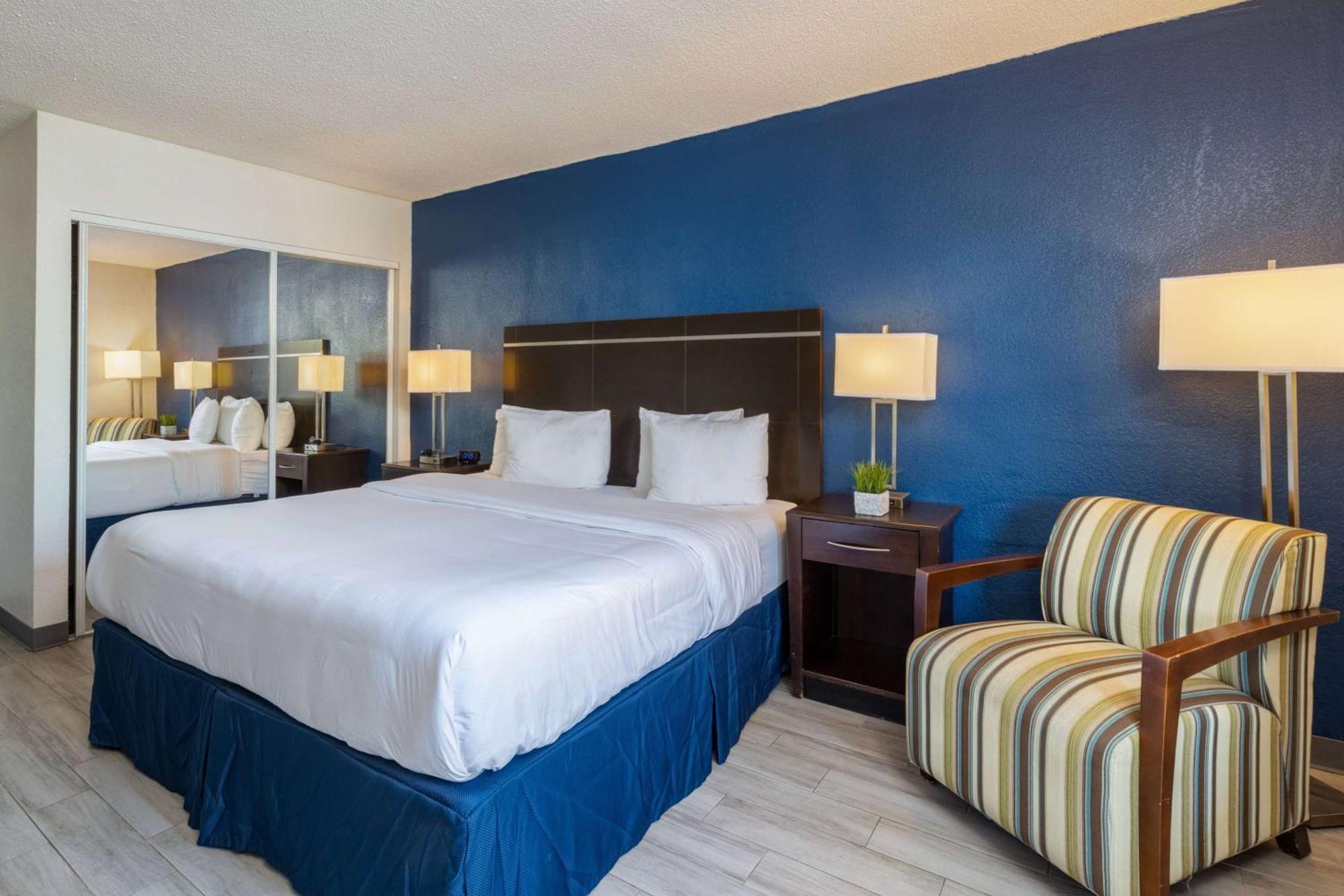 Developer Inn Orlando North, A Baymont By Wyndham Altamonte Springs Exterior photo